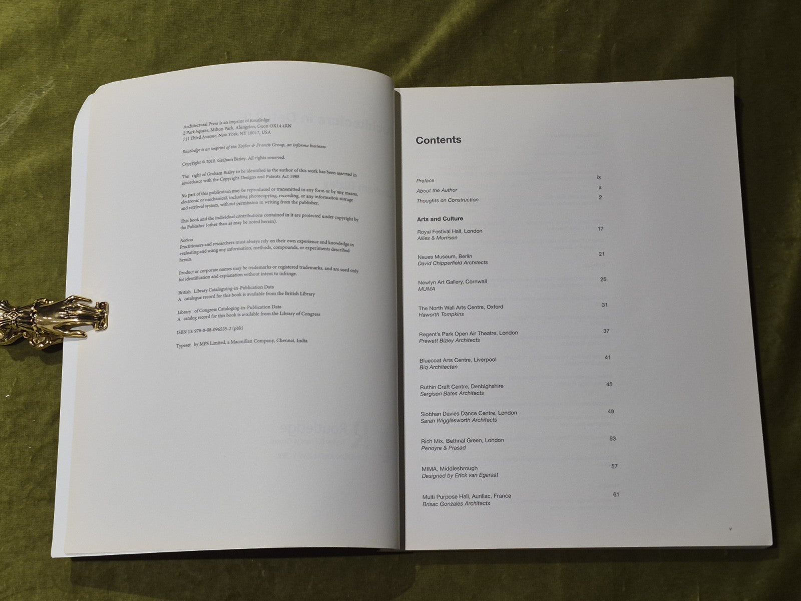 Architecture in Detail II - Paperback Graham Bizley 20104