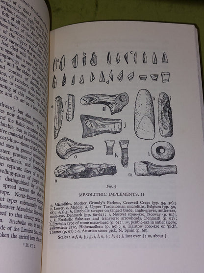 The Prehistoric Foundations of Europe ( 1940 First Edition, Dust Jacket ) Hawkes7