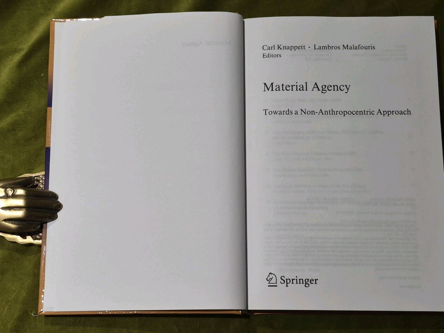 Material Agency: Towards a NonAnthropocentric Approach4