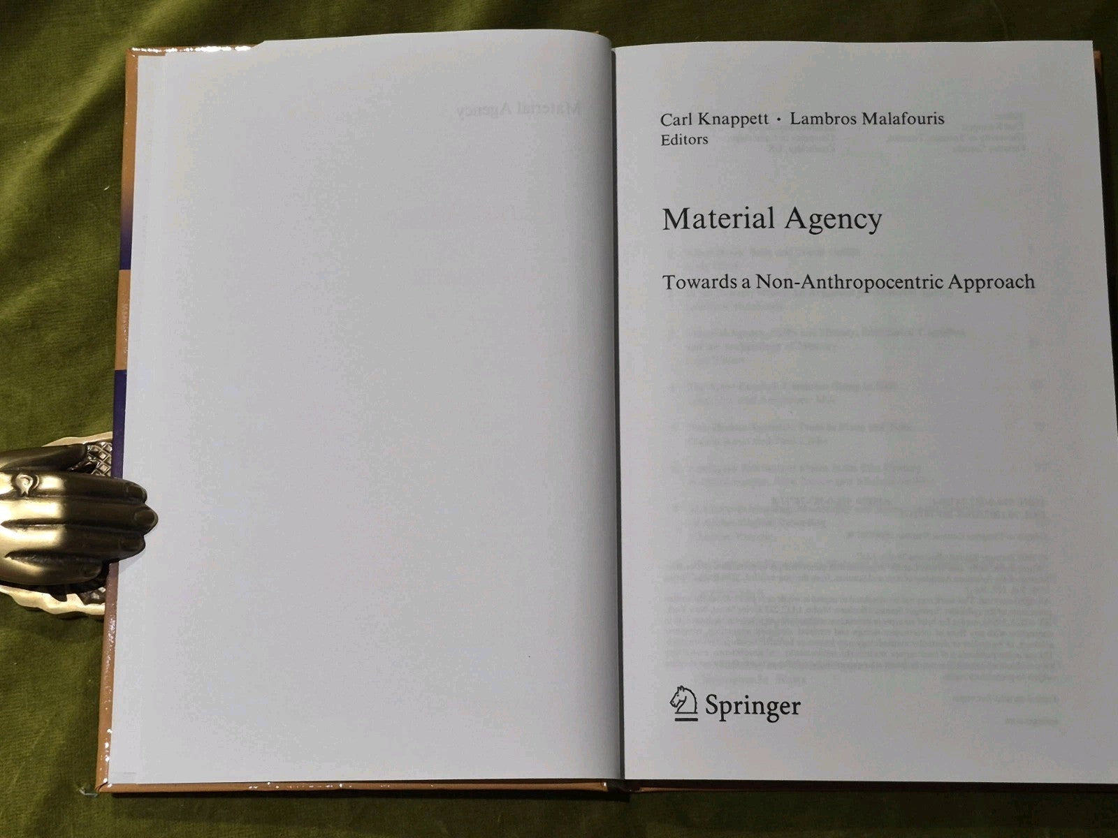 Material Agency: Towards a NonAnthropocentric Approach4