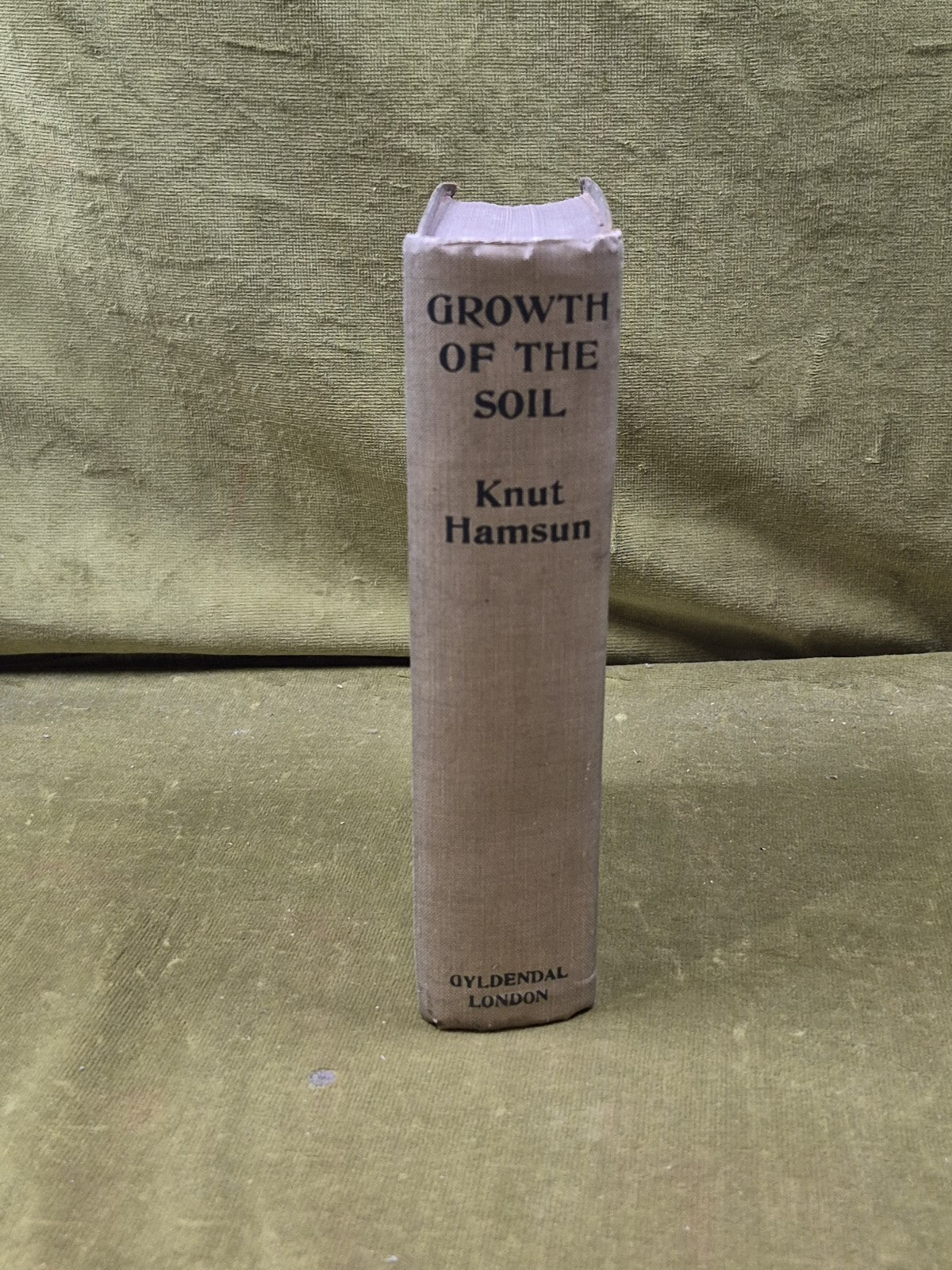 Growth of the Soil by Knut Hamsun , Gylendal 1920 2nd Edition2