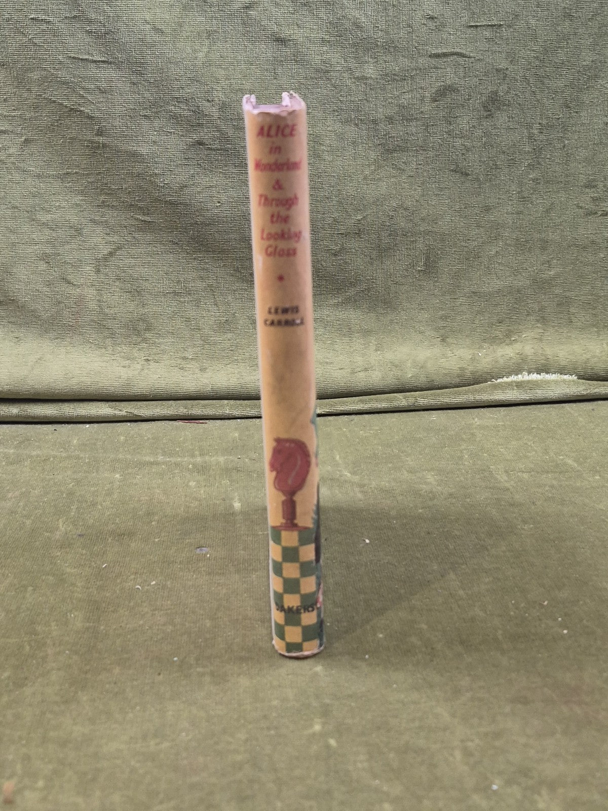 Alice in Wonderland & Through the Looking Glass - Lewis Carroll , Andrew Dakers2
