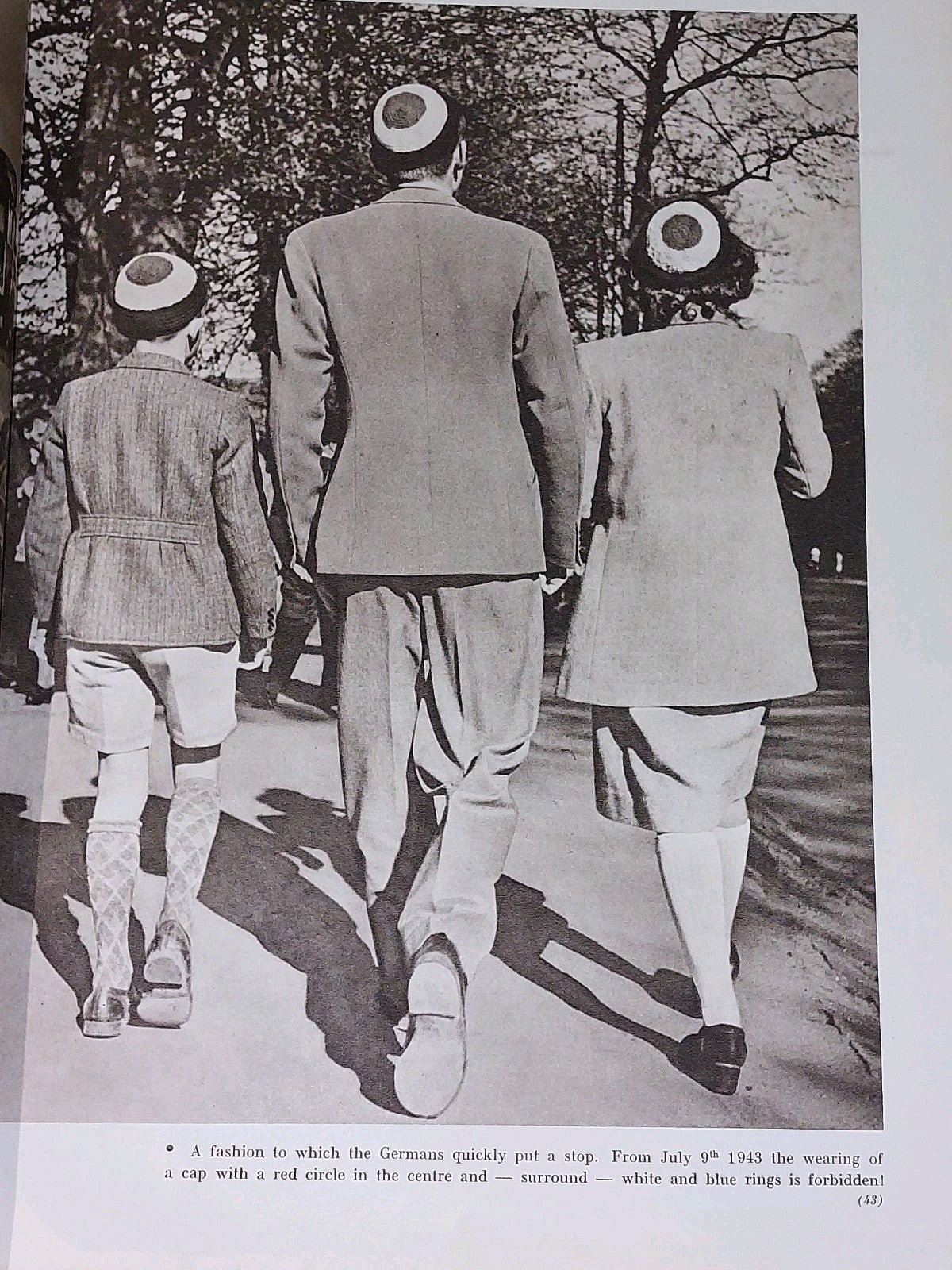 5 Years The Occupation Of Denmark In Pictures By Ernst Mentze (1946)10