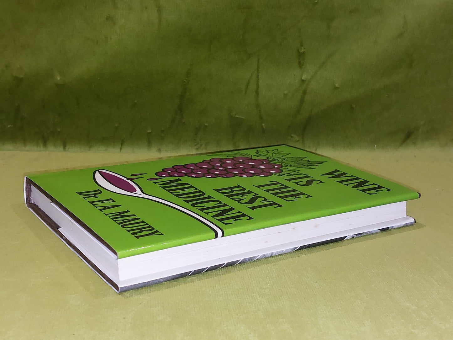 Wine Is The Best Medicine By Dr. E. A. Maury [Souvenir Press] 1974 1st Ed Hb/Dj7