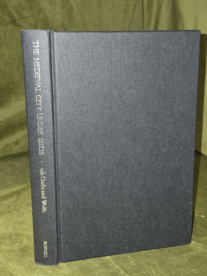 Medieval City under Siege by Michael Wolfe (1995, Hardcover)2