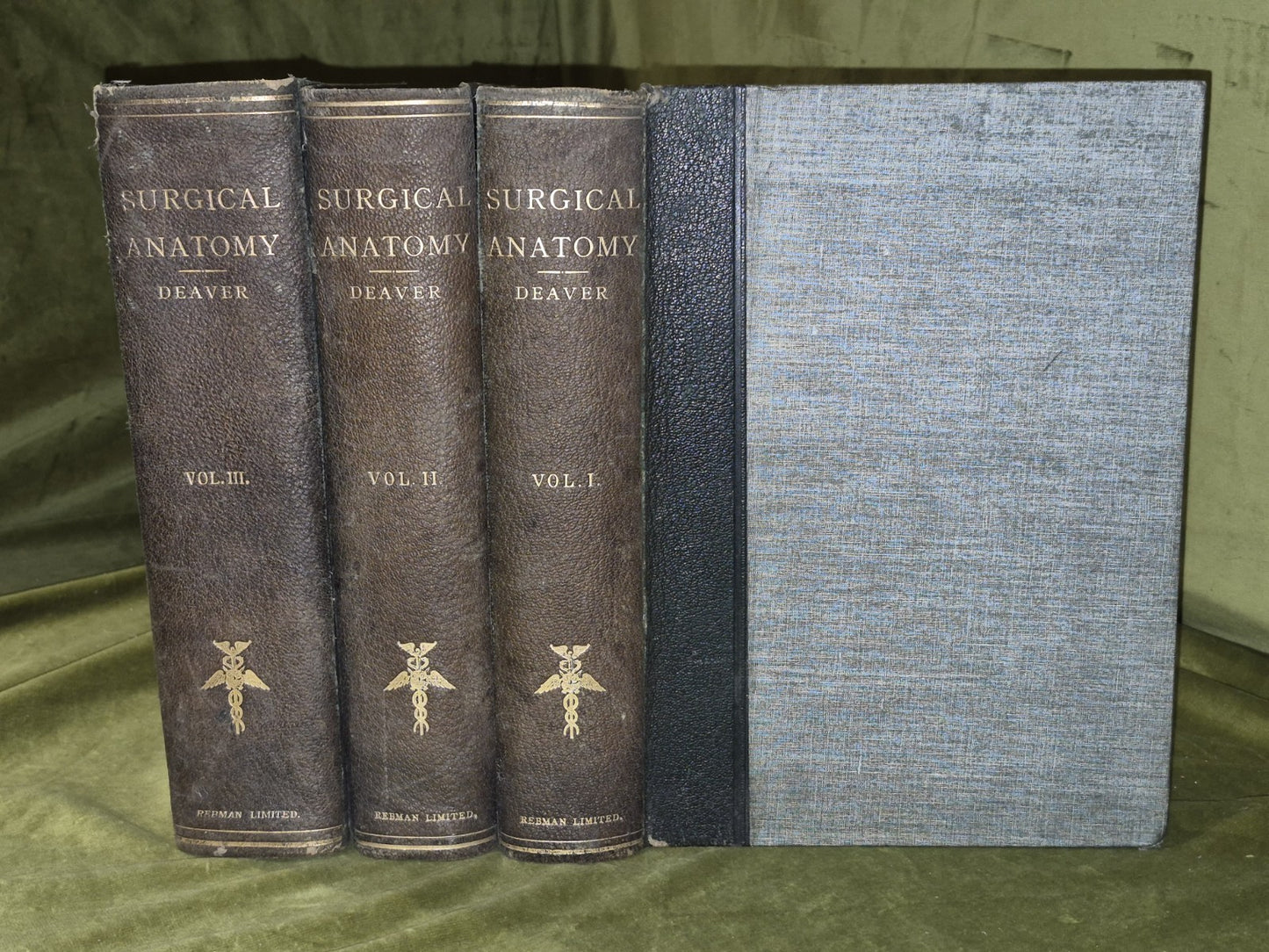 Surgical Anatomy Vols. 1 to 3, (1901-1903) John B. Deaver. London: Rebman0