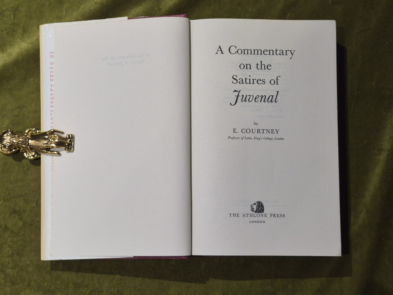 A Commentary on the Satires of Juvenal - E. Courtney 1980 HB DJ4