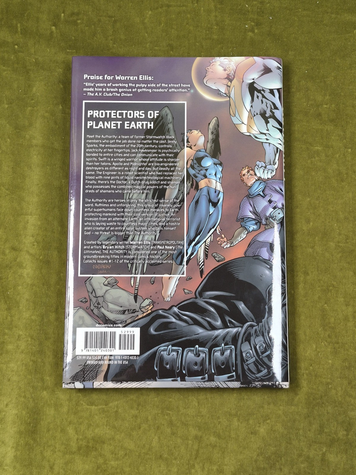 The Authority Volume 1 Warren Ellis Bryan Hitch Paul Neary 2013 HB DJ1