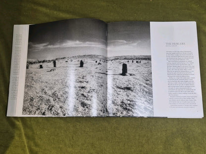 Megaliths the Ancient Stone Monuments of England & Wales David & Lai Ngan Corio5