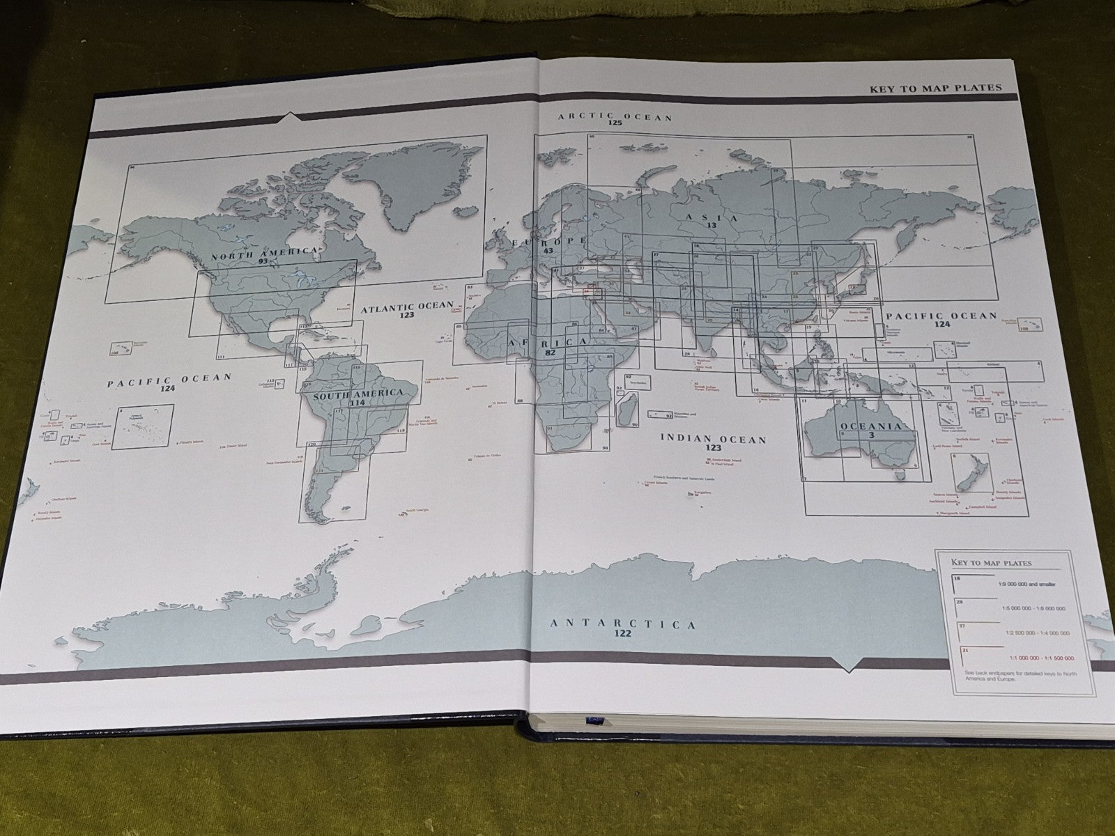 Folio Society TIMES ATLAS OF THE WORLD Leather Slipcase Illustrated 20052