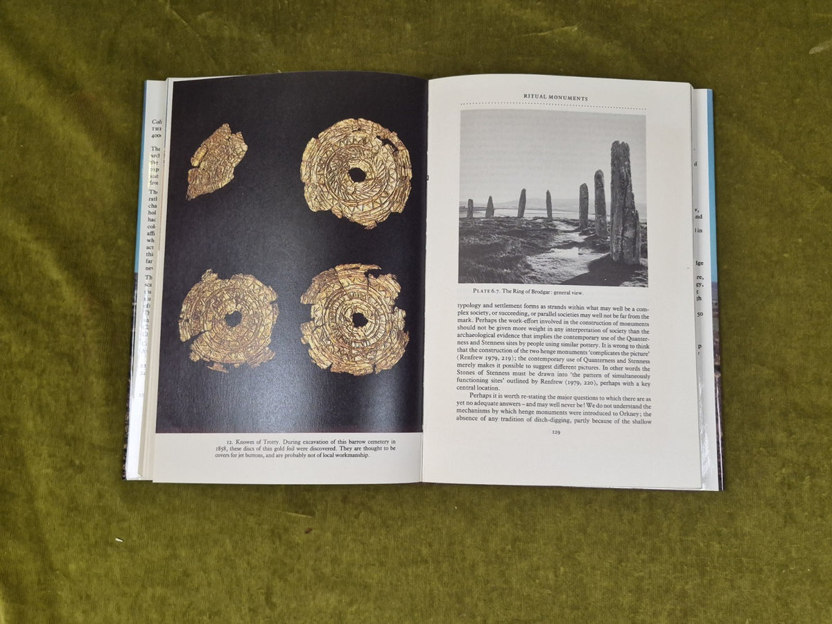 The Prehistory of Orkney - Colin Renfrew , Edinburgh 19856