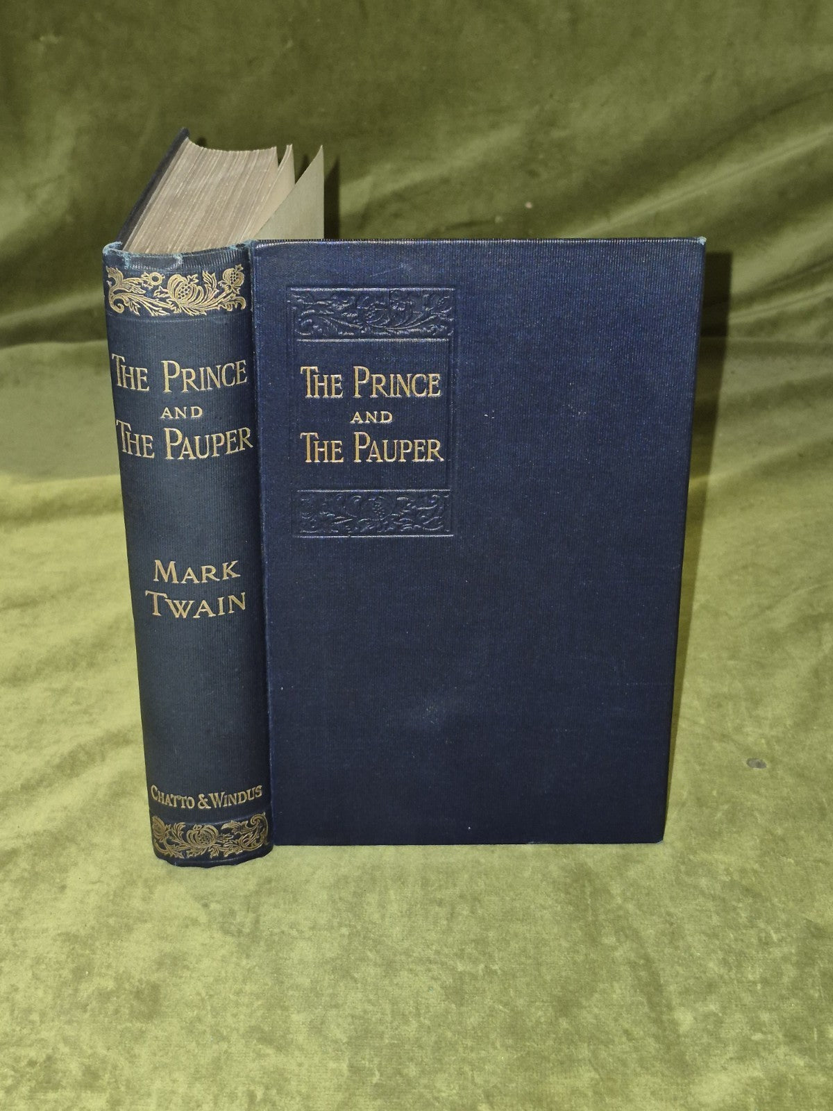 Prince and the Pauper - Mark Twain , Chatto & Windus 19070