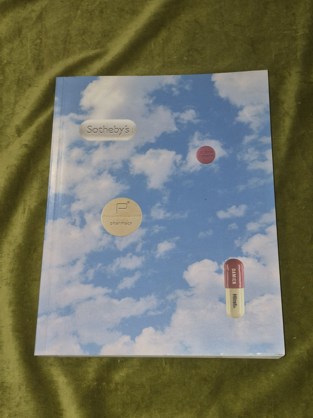 SOTHEBY'S DAMIEN HIRST'S PHARMACY LONDON OCTOBER 18 2004 Softcover #1660290