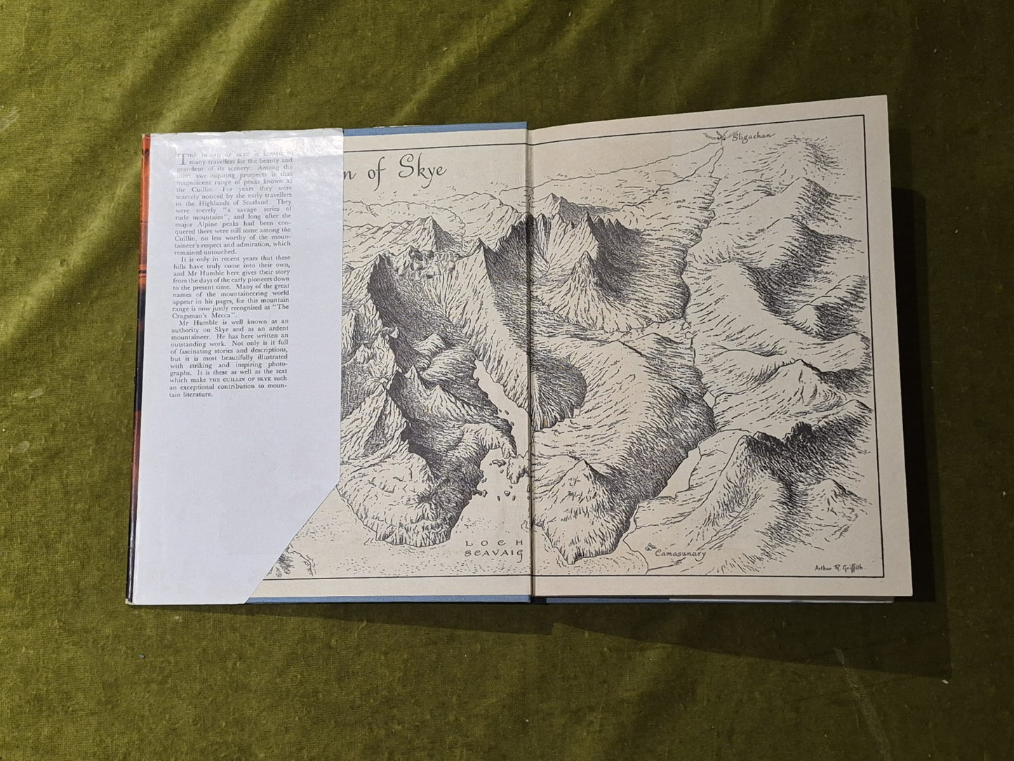 The Cuillin of Skye - B H Humble , Robert Hale 1952 1st HB DJ4