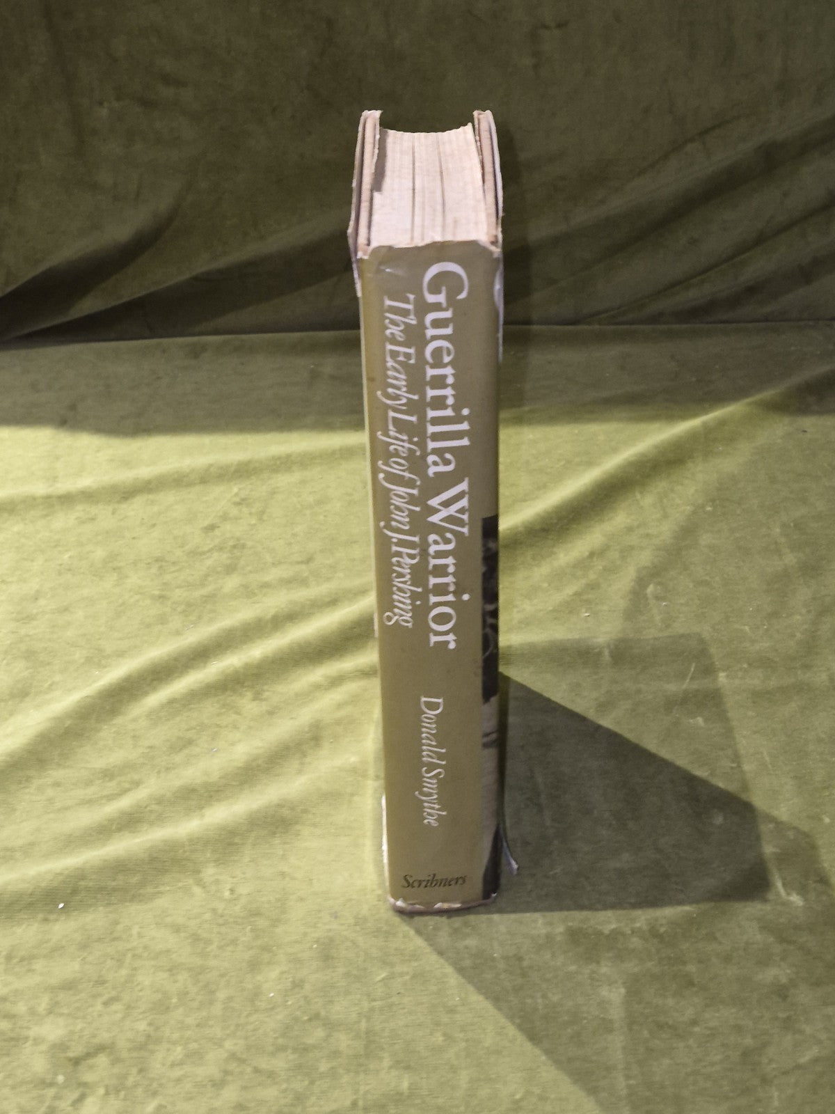 Guerrilla Warrior: The Early Life of John J. Pershing; Donald Smythe - 1973 HCDJ2
