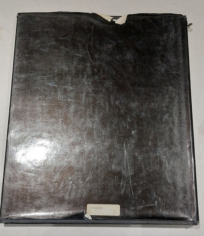 Arabian Moons  Passages in Time Through Yemen.  Maria & Pascal Maréchaux. HB1