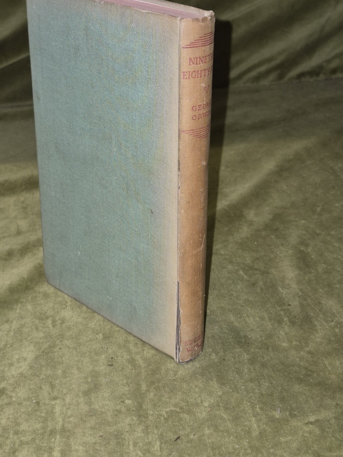 Nineteen Eighty-Four George Orwell , Secker & Warburg London 1st 1949 HB3