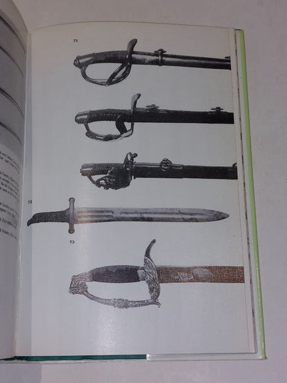 Pictorial History of Swords & Bayonets By Wilkinson-Latham (1973) Hb Book6