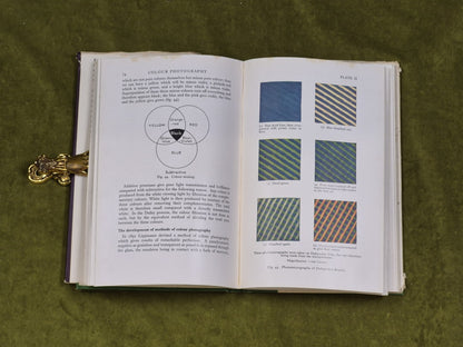 The Scientific Photographer - A. S. C. Lawrence , Cambridge 1941 1st HB DJ6