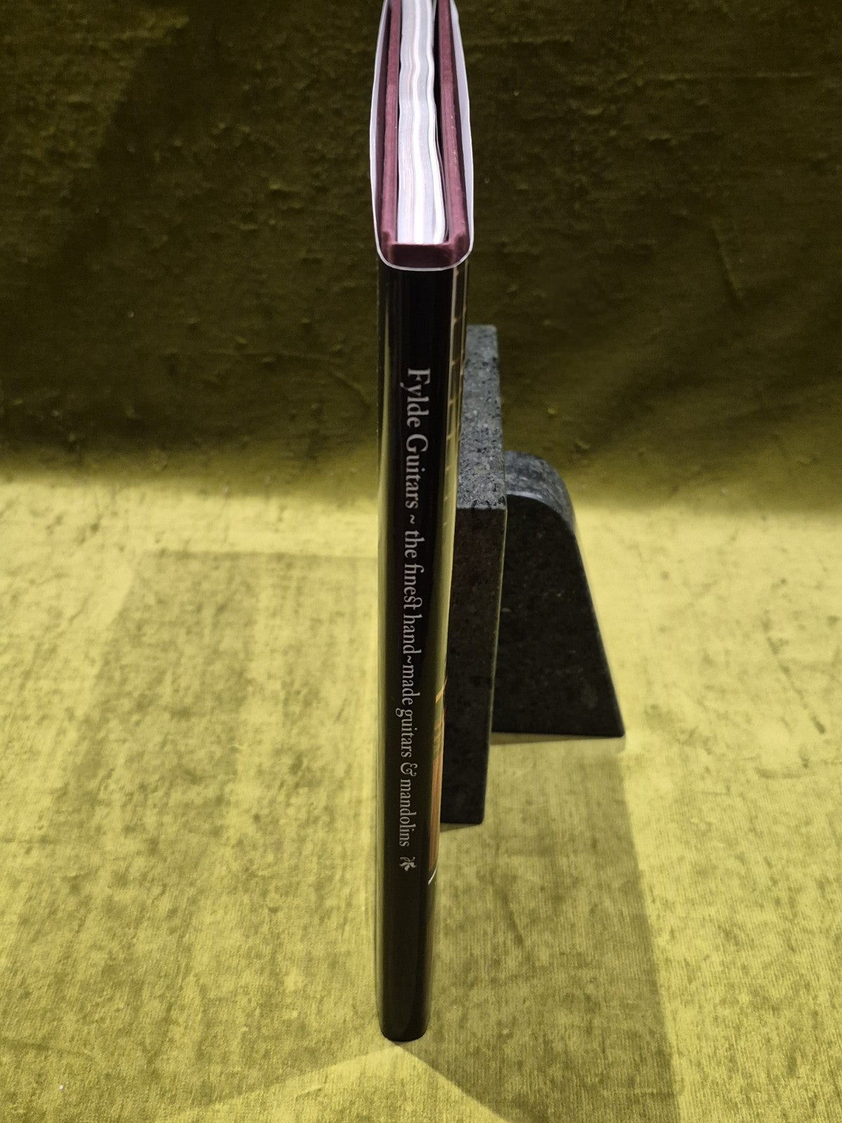 Fylde The Finest Handmade Guitars & Mandolins - 2008 Hardback - Rare2