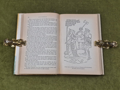 Alice in Wonderland & Through the Looking Glass - Lewis Carroll , Andrew Dakers5