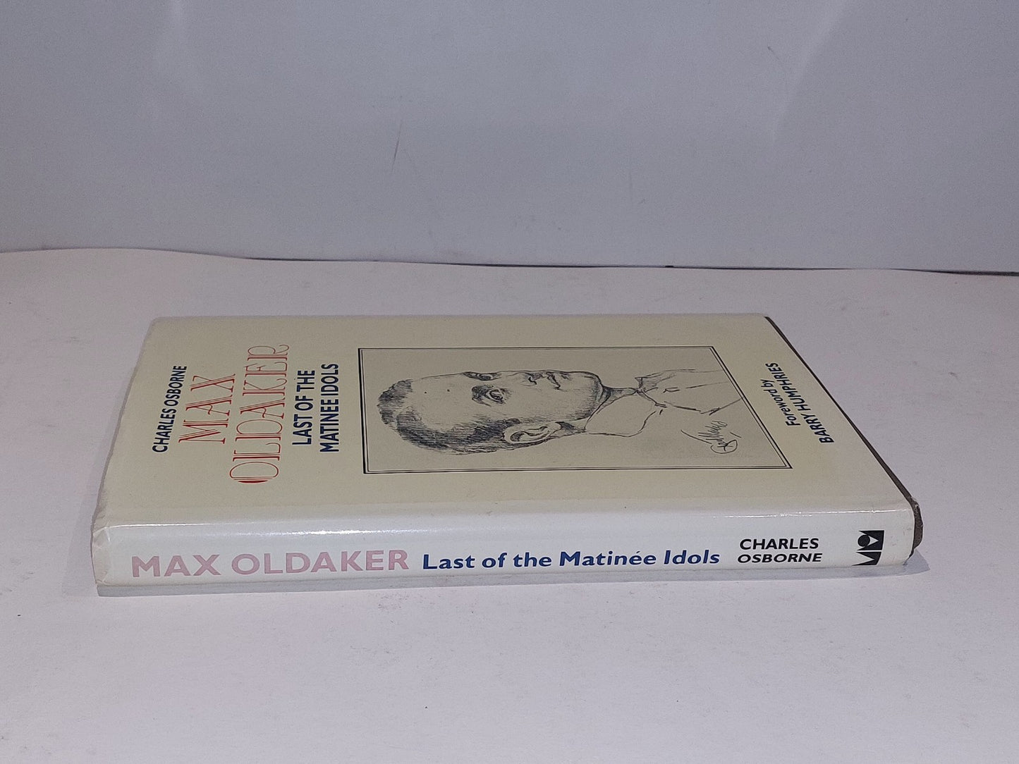 Max Oldaker - Last of the Matinee Idols ; by Charles Osborne (1988)1