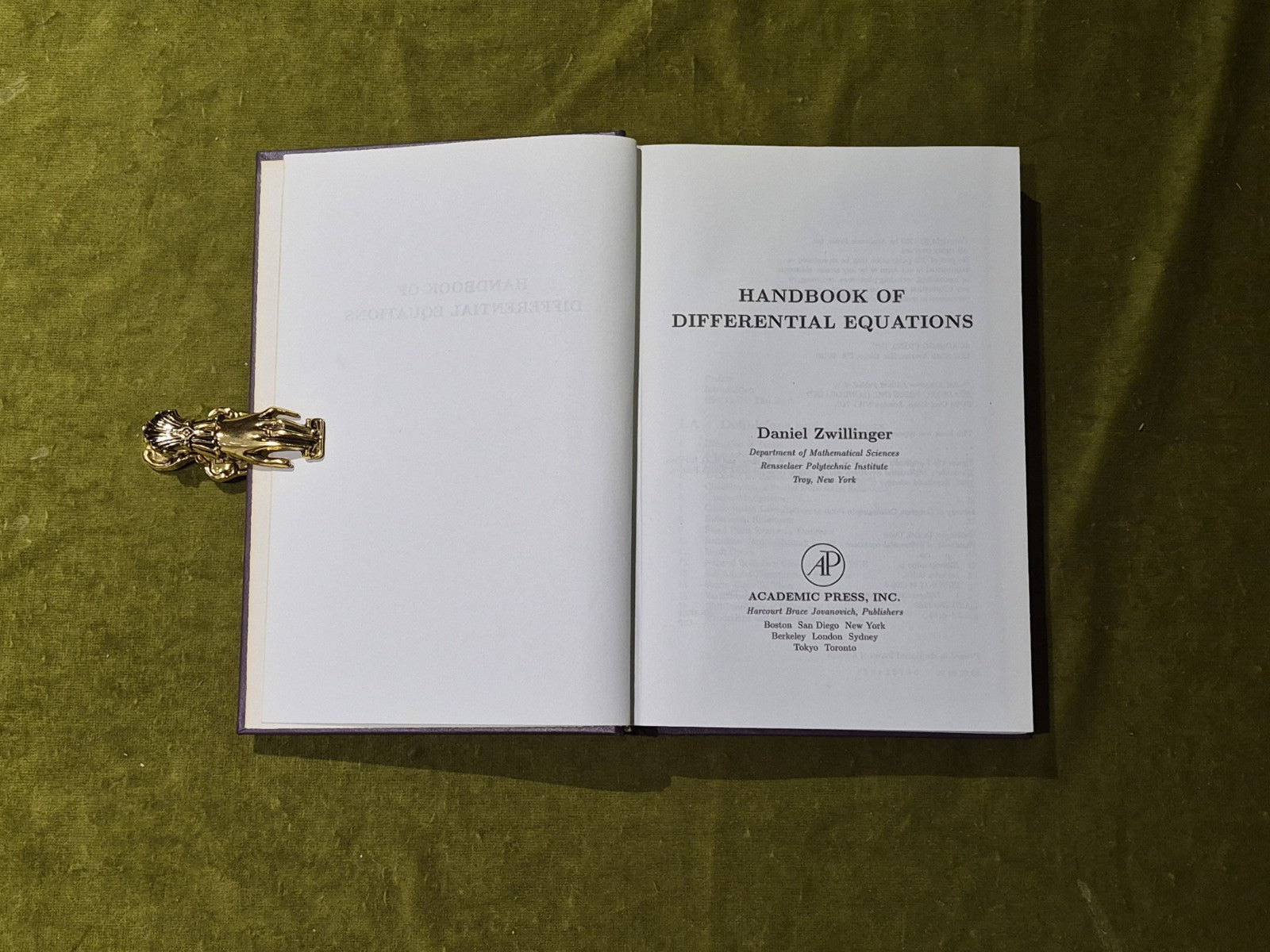 Handbook of Differential Equations by Daniel Zwillinger - Academic Press 19894
