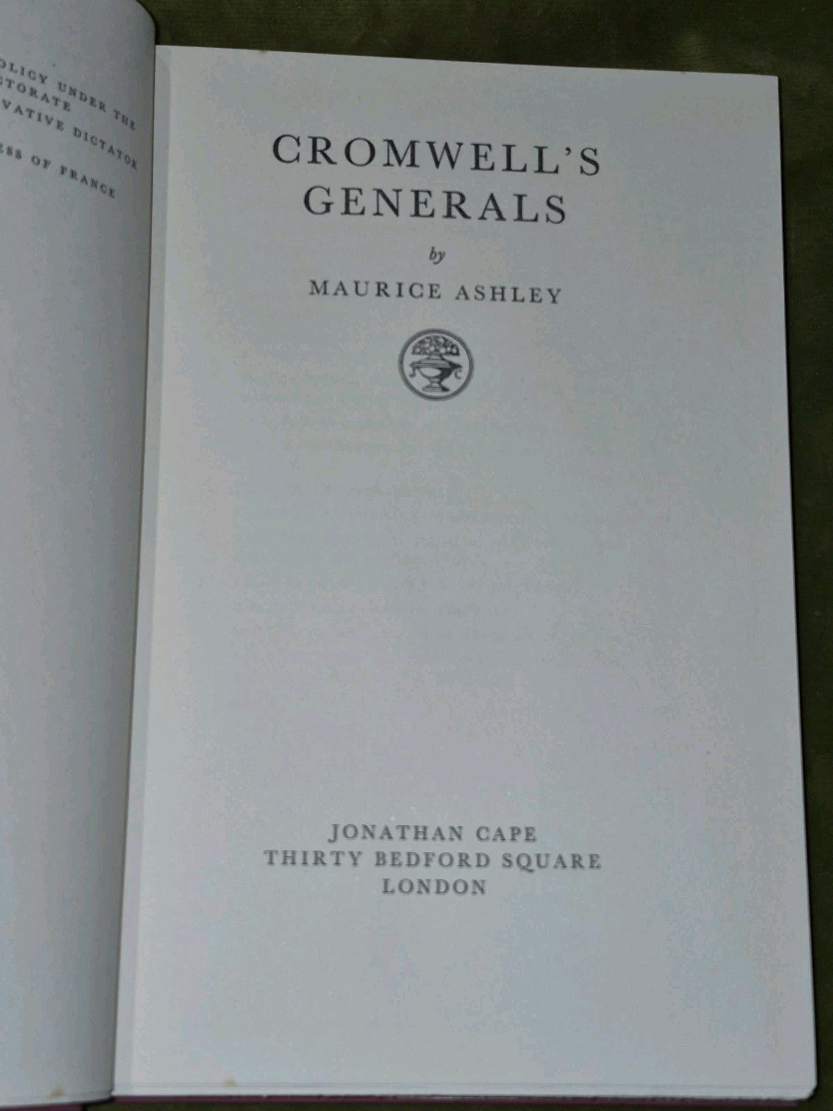 Maurice Ashley Cromwell's Generals (1954) Hardcover Dustjacket Jonathan Cape7