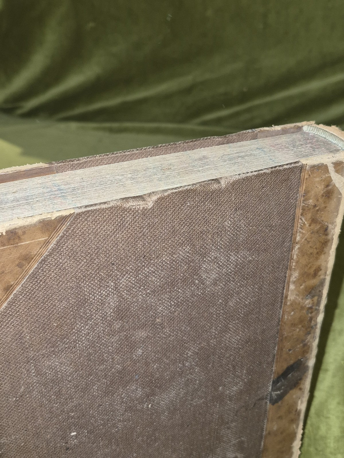 Cassell's Household Guide - 4 Volumes in 2 Half-leather early print4