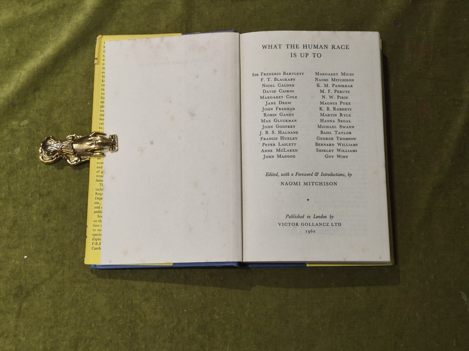What The Human Race Is Up To - Signed by editor Naomi Mitchison 1962 1st HB DJ4