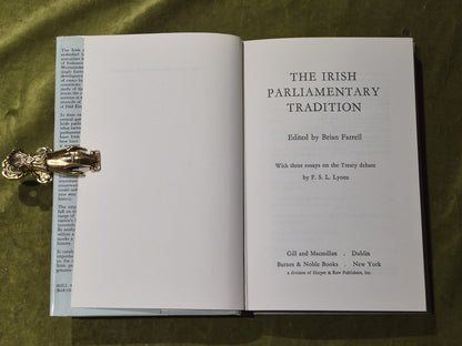 The Irish Parliamentary Tradition - Brian Farrell , F. S. L. Lyons3