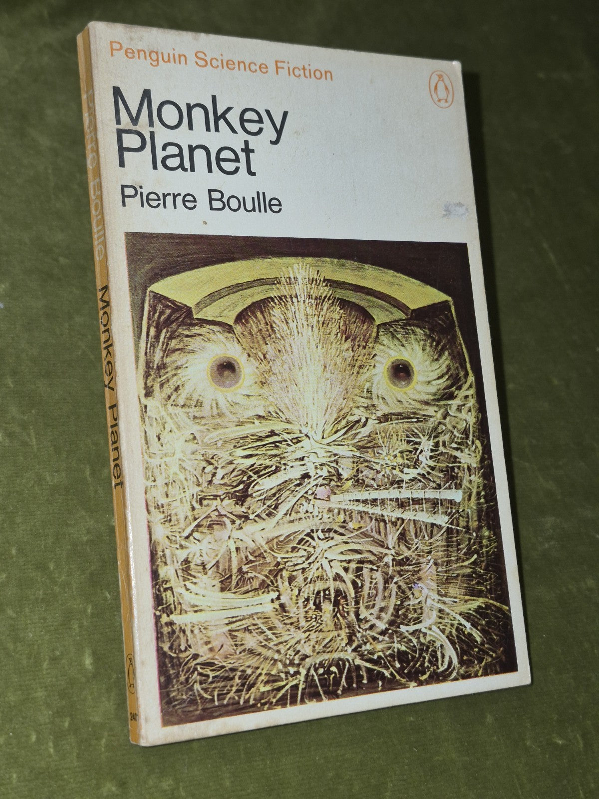 Monkey Planet Penguin science fiction Boulle, Pierre 1966. Planet of the Apes0