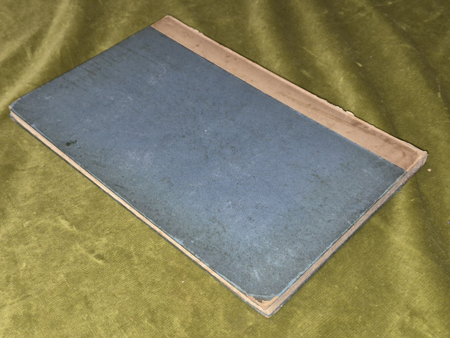 An Essay on the Life and Genius of Robert Burns (1887) Thomas Hutchinson. 1