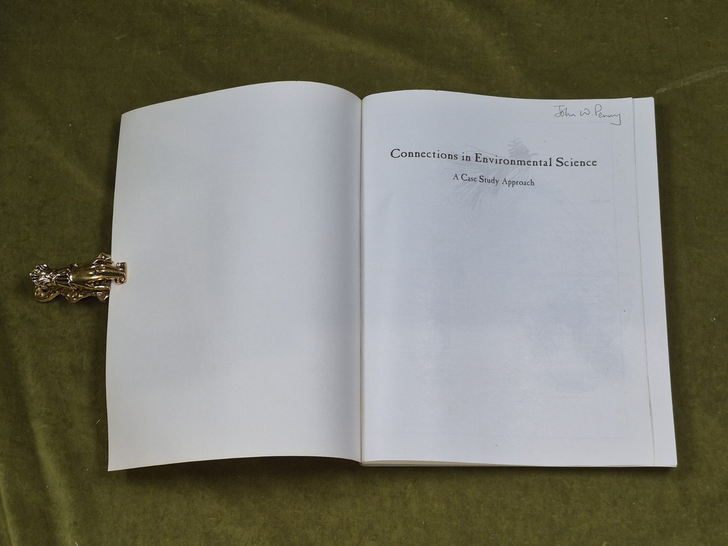 Connections in Environmental Science : A Case Study Approach - J. Richard Mayer3