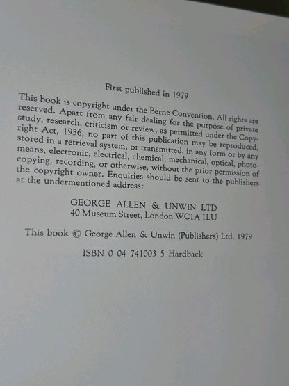 Pictures by J R R Tolkien 1971 First Edition George Allen & Unwin4