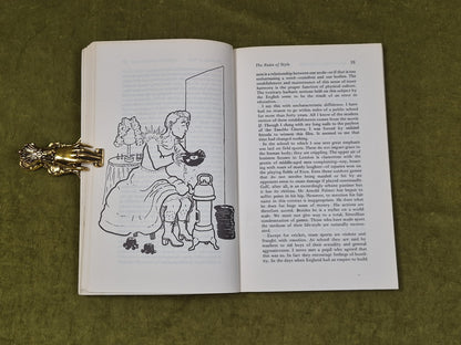 Quentin Crisp ‘How to have a Life-Style’ , Cecil Woolf , New Ed 1986 PB7
