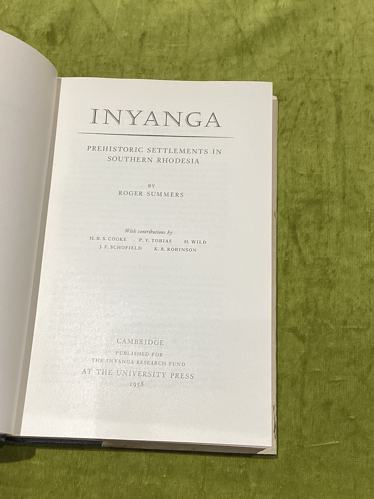 Inyanga : Prehistoric Settlements in Southern Rhodesia - Roger Summers 1958 Hb5
