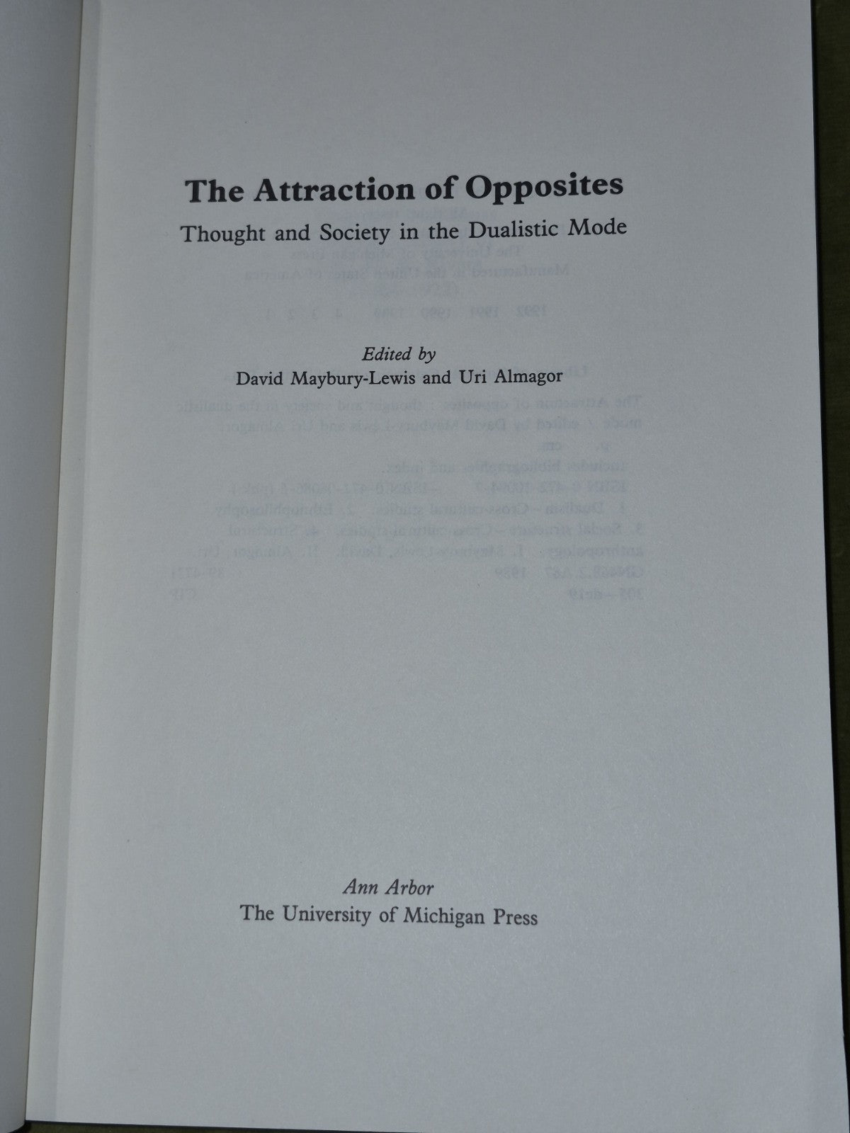The Attraction of Opposites: Thought and Society in the Dualistic Mode 3