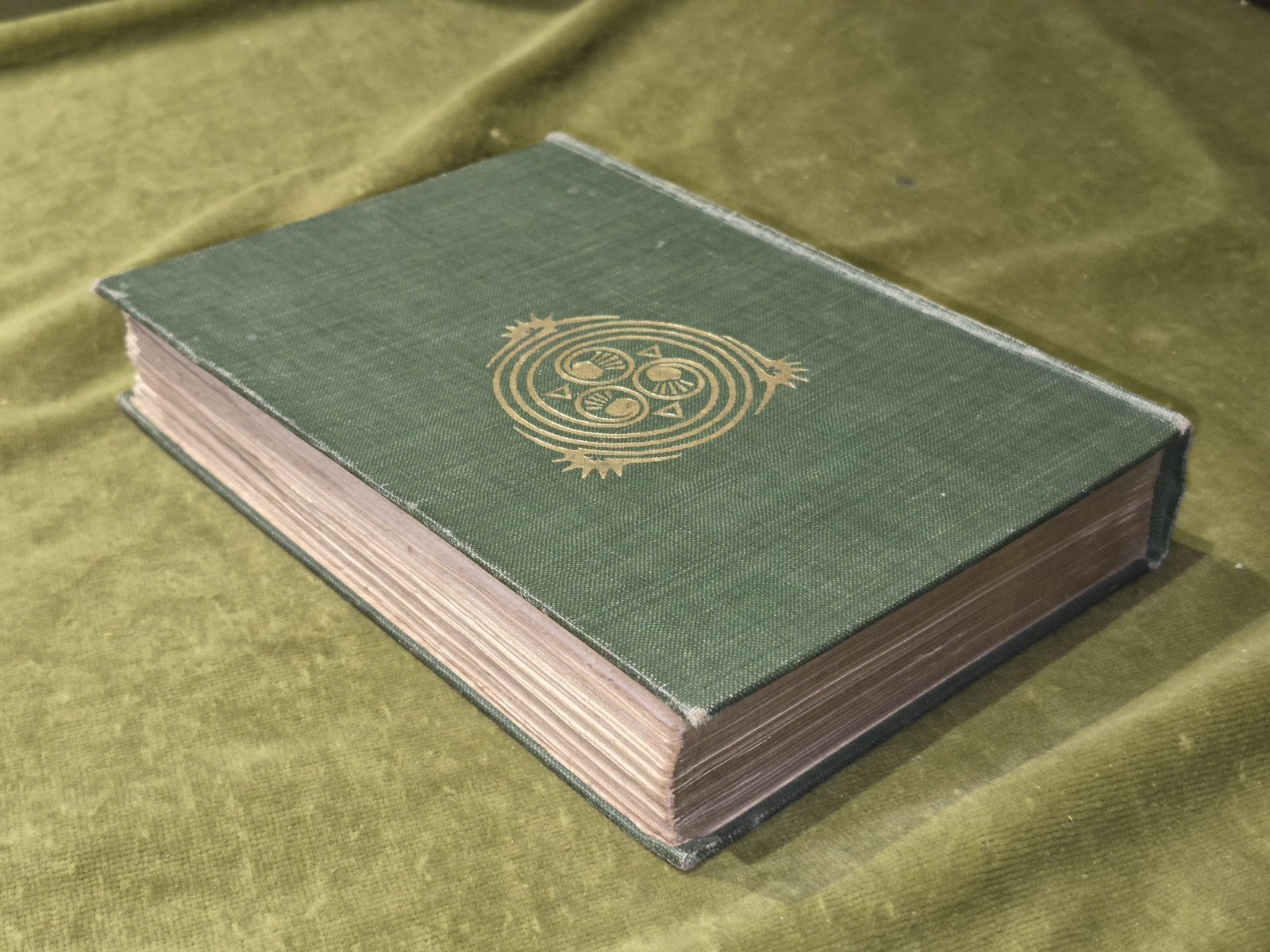 The divine adventure, iona, studies in spirtual history,  fiona macleod, HC 19102