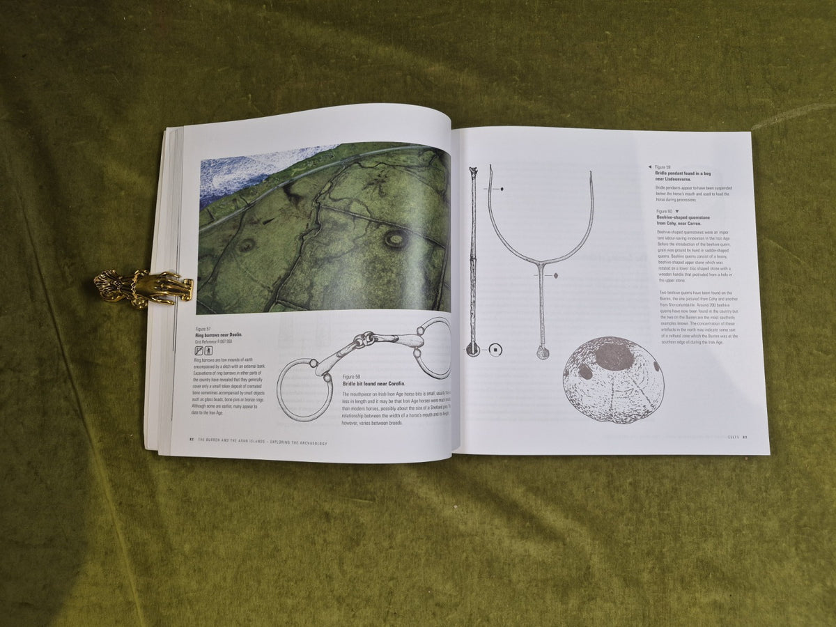 Carleton Jones The Burren and Aran Islands : Exploring Archaeology 2006 Collins5