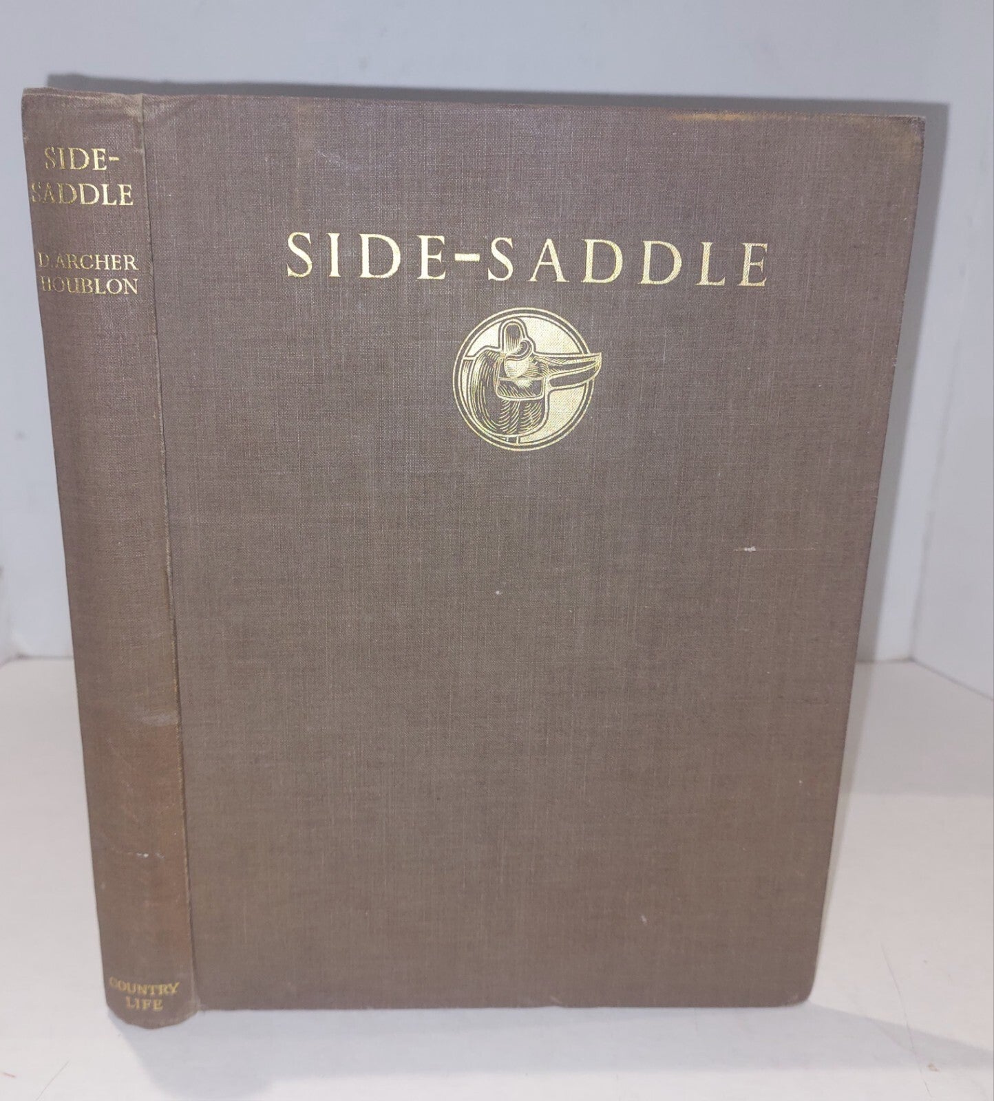 SideSaddle By Doreen Archer Houblon. Country Life Ltd 1938 1st Edition, Equine.0