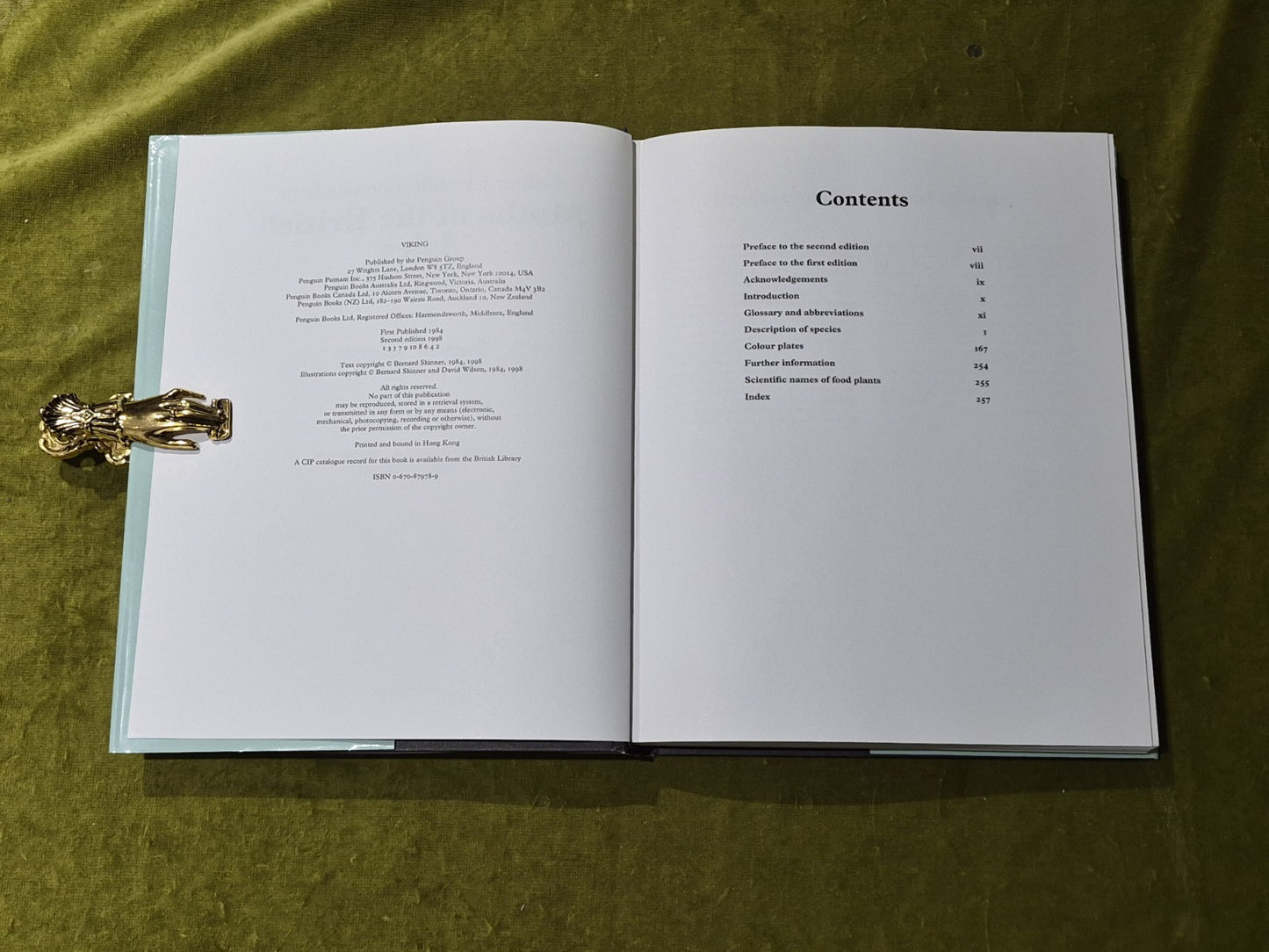 BERNARD SKINNER - The Colour Identification Guide to Moths of the British Isles4