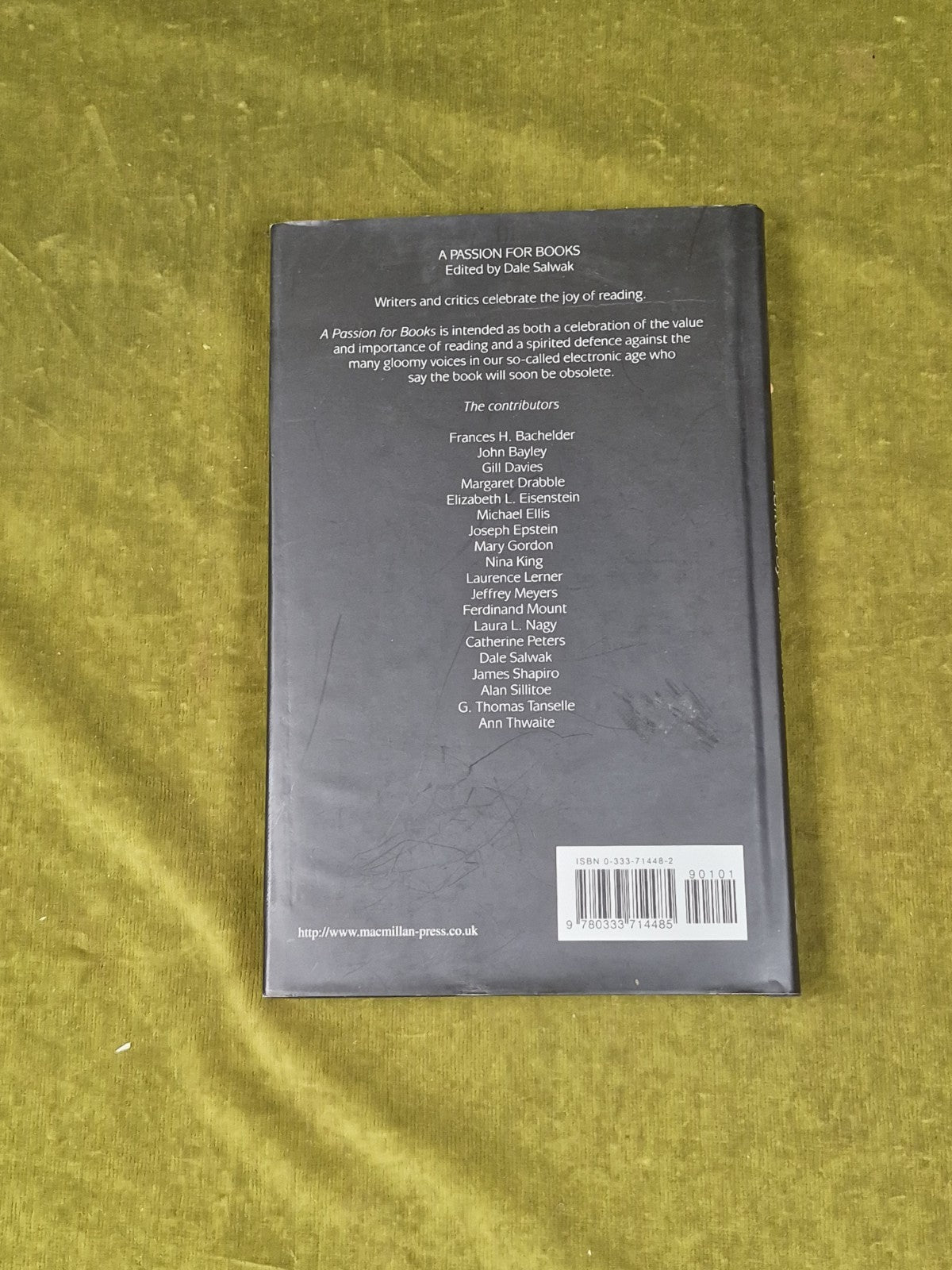 A PASSION FOR BOOKS ed. Dale Salwak 1999 Macmillan 1st HB DJ1