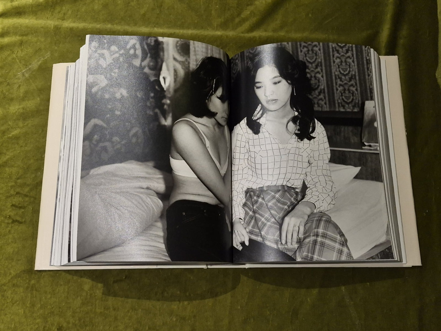 Nobuyoshi Araki "SELF LIFE DEATH" 2005 Hardback English Version8