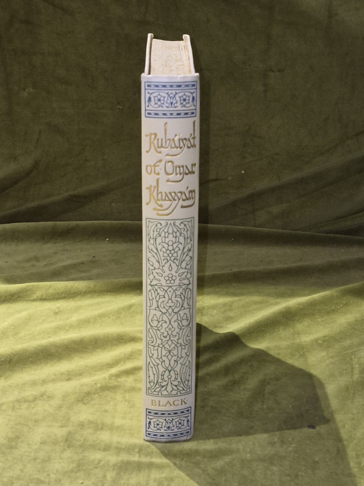 Ruba'iya't of Omar Khayya'm -trans Edward Fitzgerald , Adam & Charles Black 19094