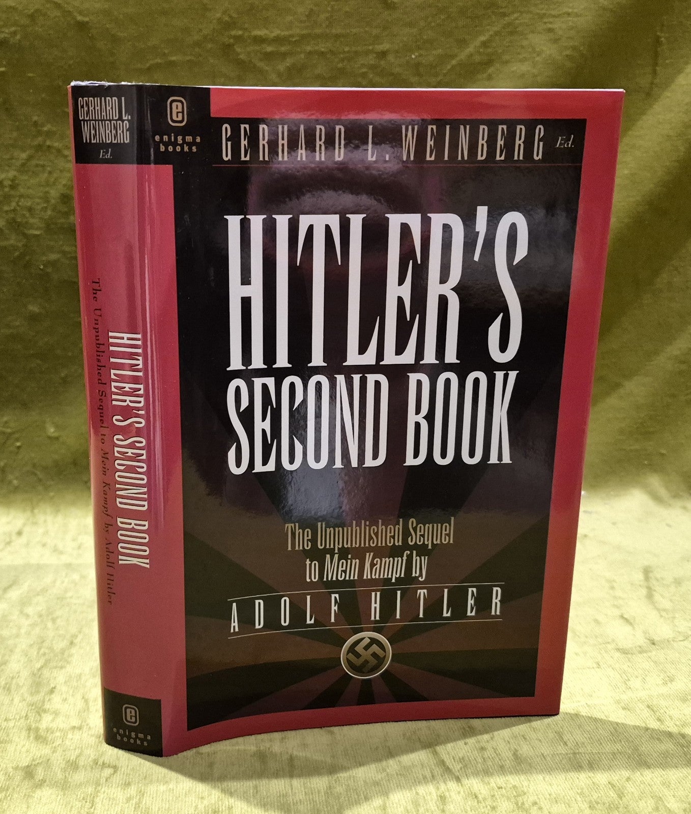 Hitler's Second Book Gerhard Weinberg 2003 Hard Cover Book w/ Dust Jacket HCDJ0
