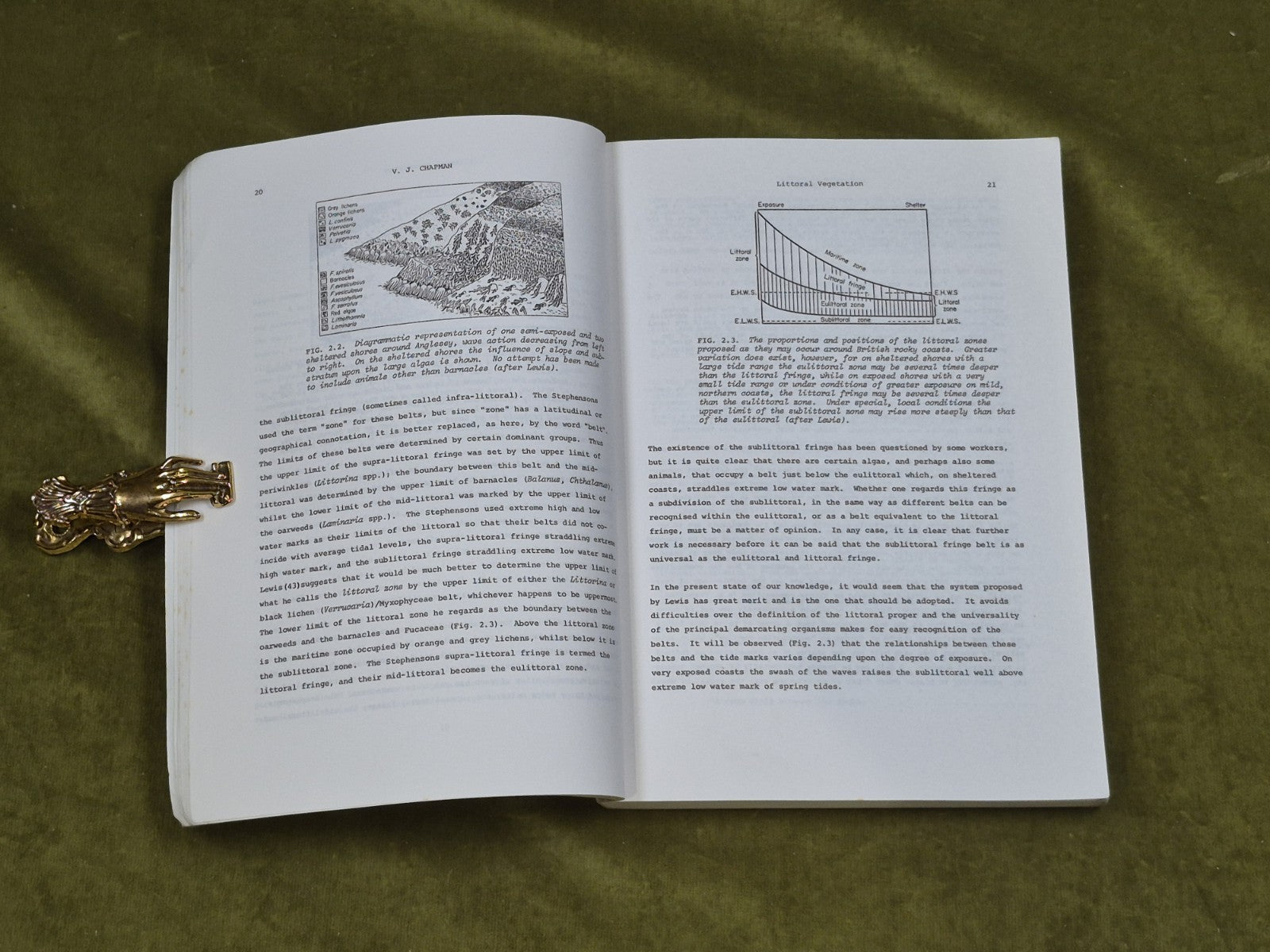 COASTAL VEGETATION - V J Chapman,  Pergamon 1976 Softcover 2nd Ed5