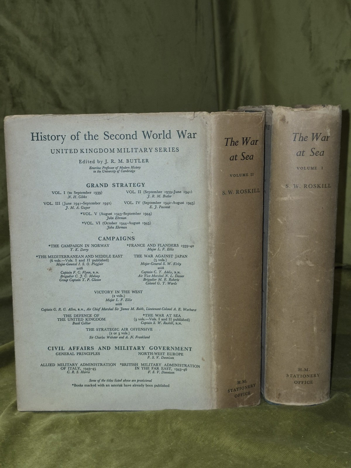 History of The Second World War - Vol I & 2 - The War At Sea by S. Roskill HMSO1