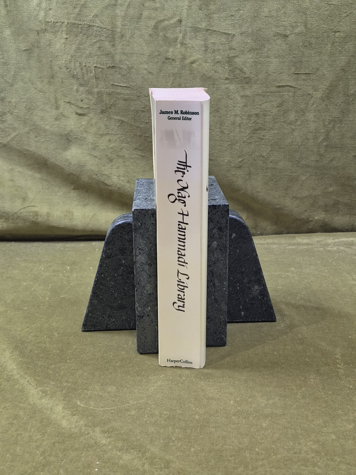 The Nag Hammadi Library in English: Third Revised Edition by James M Robinson2