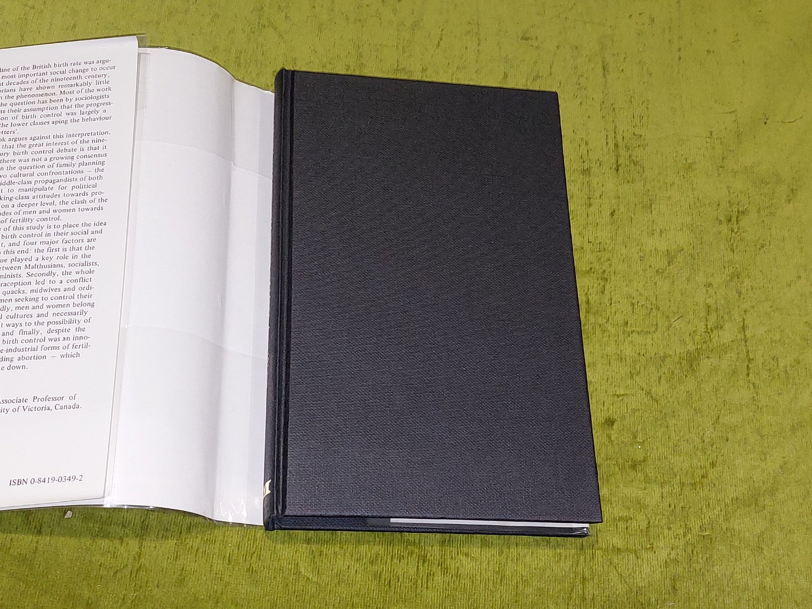 Birth Control in Nineteenth-Century England Angus McLaren (1976)2